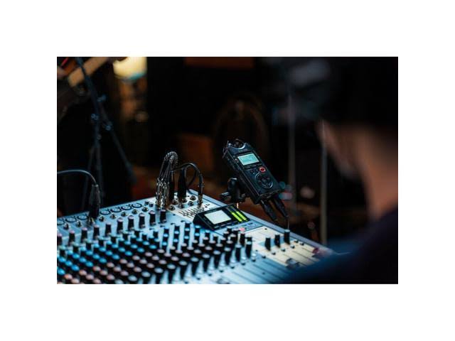 Portable Four-Track Digital Audio Recorder USB Audio Interface M533