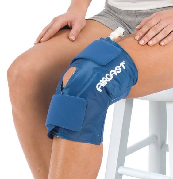 Cryo Cuff Shoulder with Cooler E116690