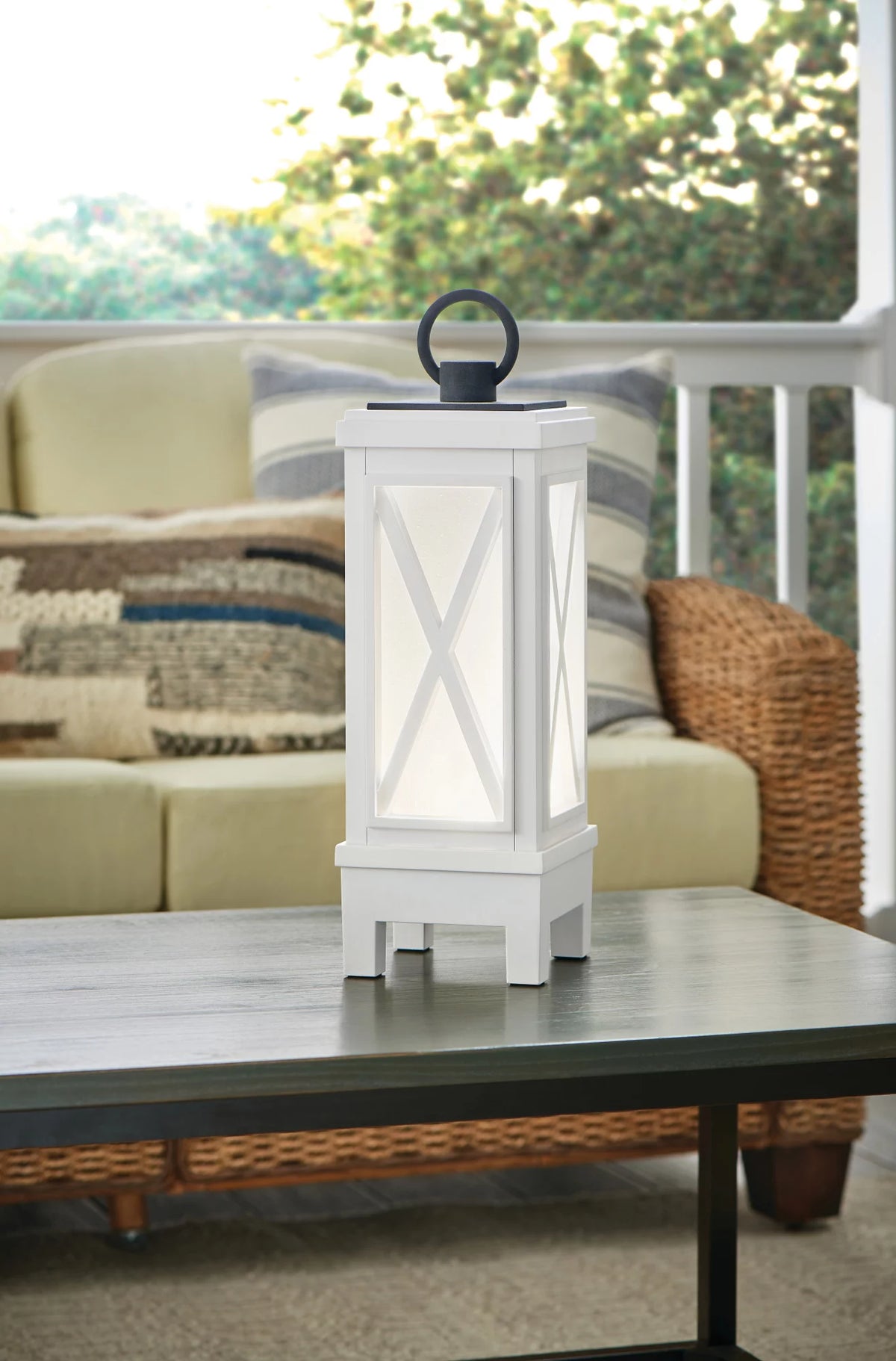 19" Tall Portable Outdoor Lantern Style Lamp - White D757