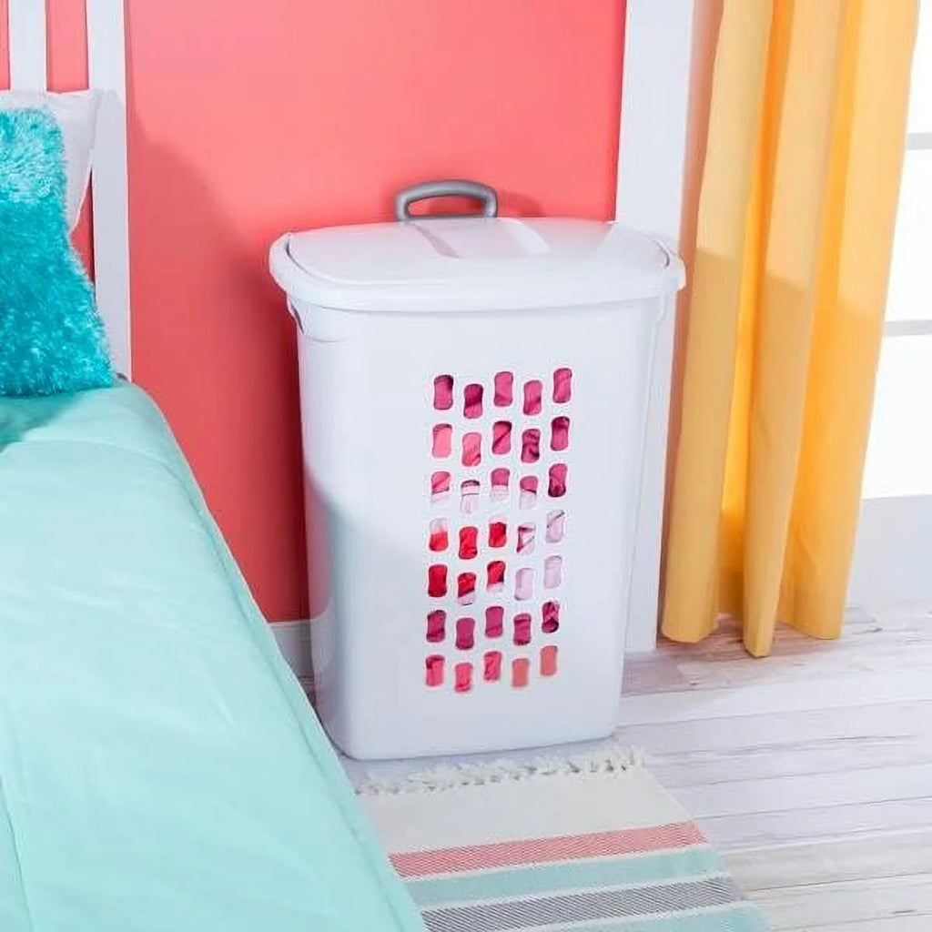 White Wheeled Laundry Hamper with Retractable Handle and Lid V97477