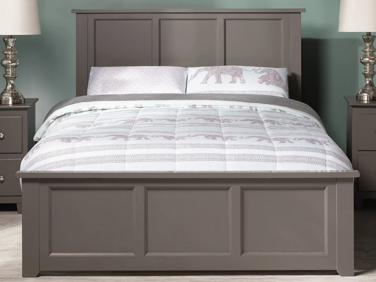 Queen Wood Platform Bed with Panel Headboard and Footboard Q5030
