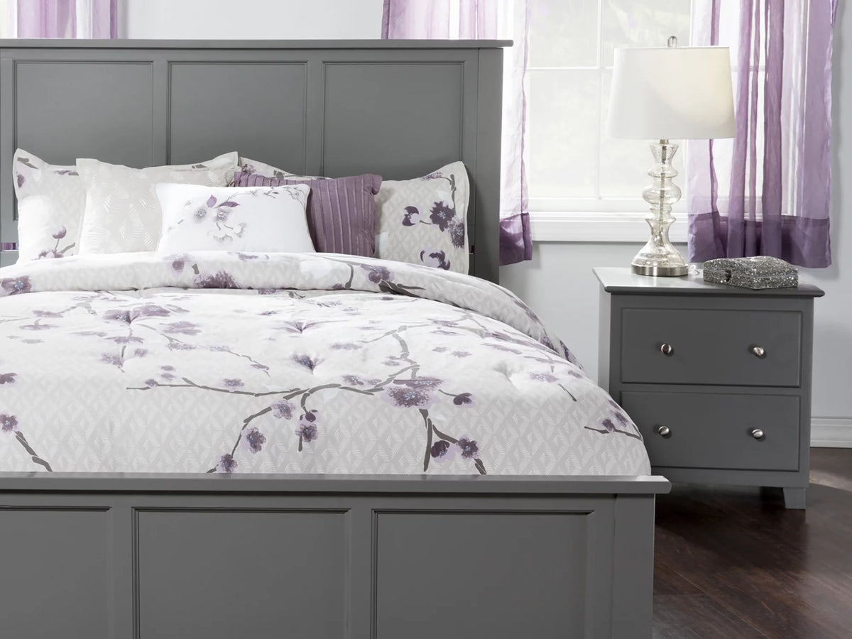 Queen Wood Platform Bed with Panel Headboard and Footboard Q5030