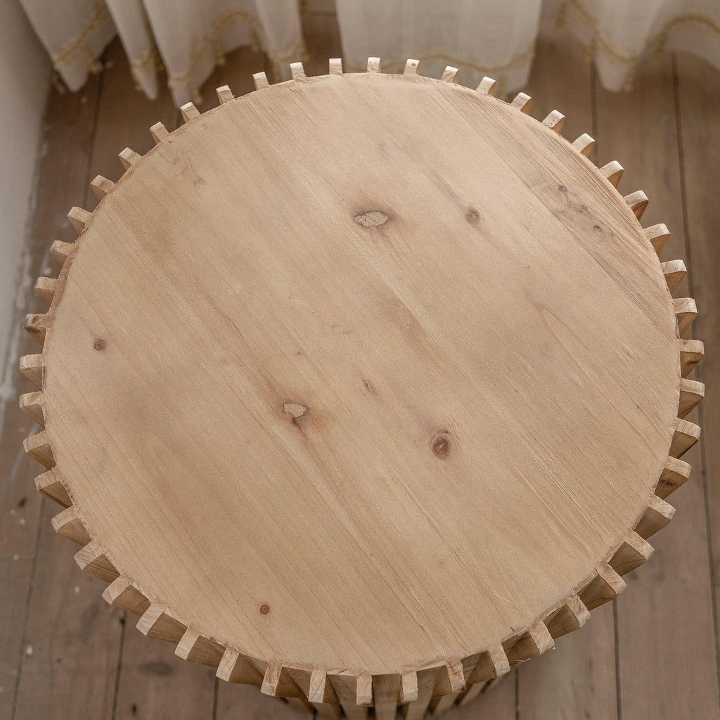 Cylindrical Coffee Table with Vertical Texture U135