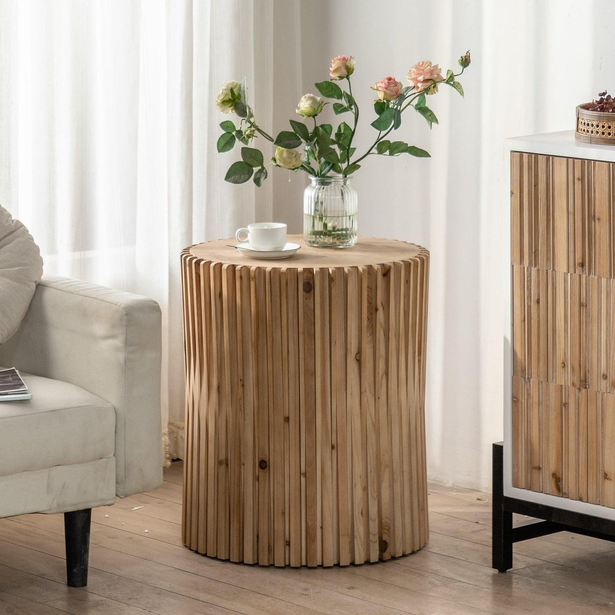 Cylindrical Coffee Table with Vertical Texture U135