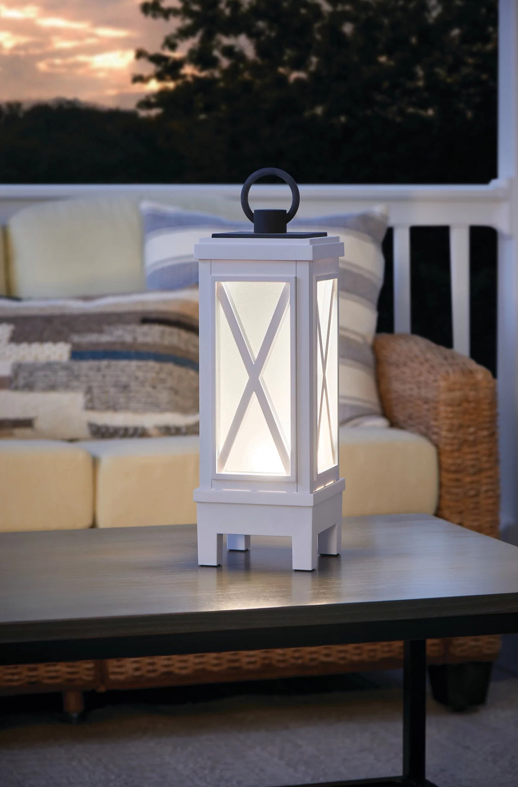 19" Tall Portable Outdoor Lantern Style Lamp - White D757