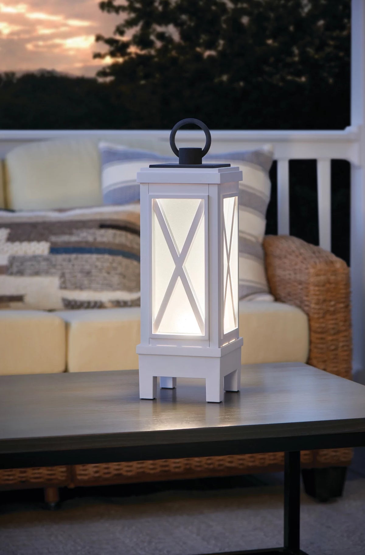 19" Tall Portable Outdoor Lantern Style Lamp - White D757