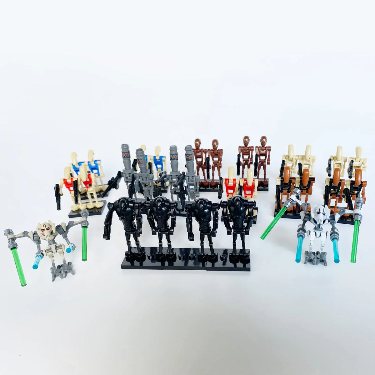 28 Pcs Action Figures Building Blocks Sets B47678
