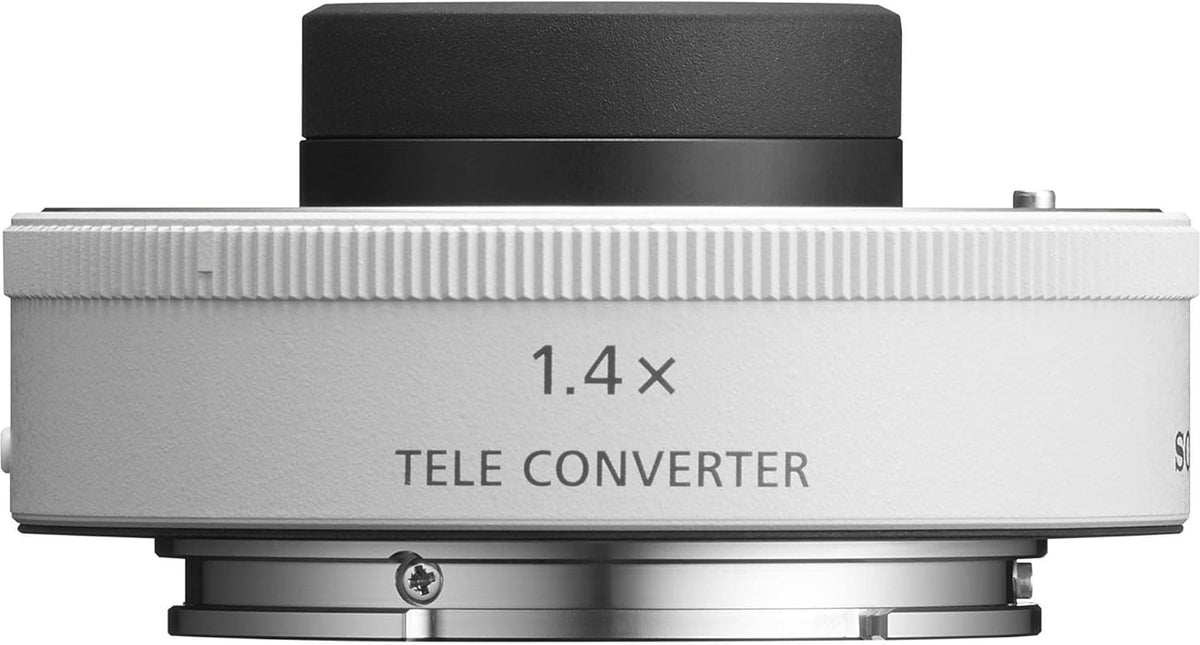 FE 70-200mm F2.8 GM OSS II Full-Frame Constant-Aperture Lens with FE 1.4X Teleconverter and Hardcase Y4529