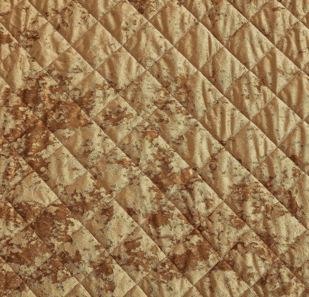 King Size 3-Piece Velvet Quilt Set with Diamond Stitch Quilting R13091