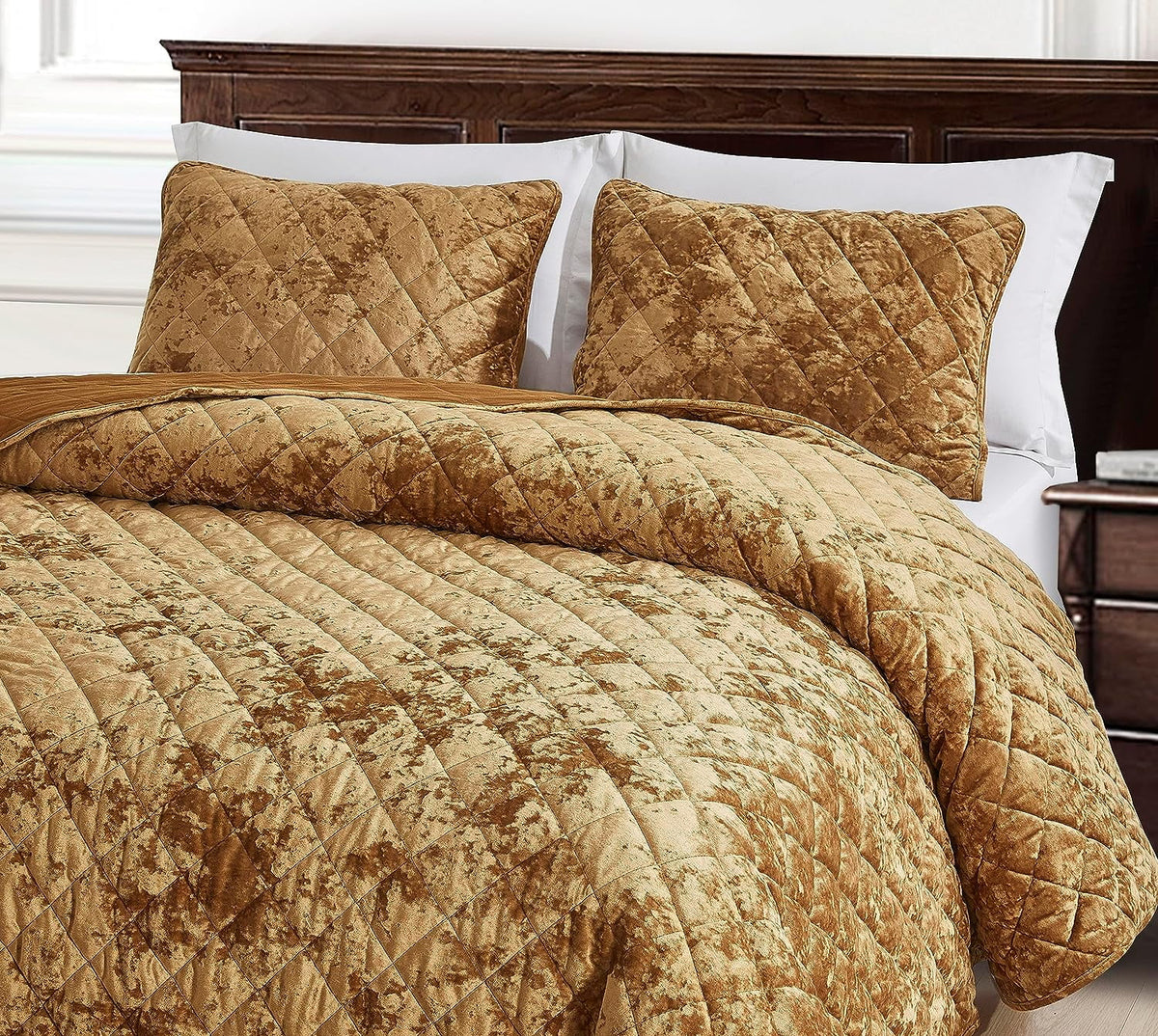 King Size 3-Piece Velvet Quilt Set with Diamond Stitch Quilting R13091