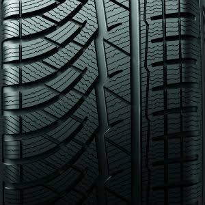 235/45r19/xl 99V Winter Tire O31453